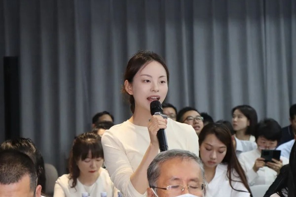 贵阳日报记者_1.jpg