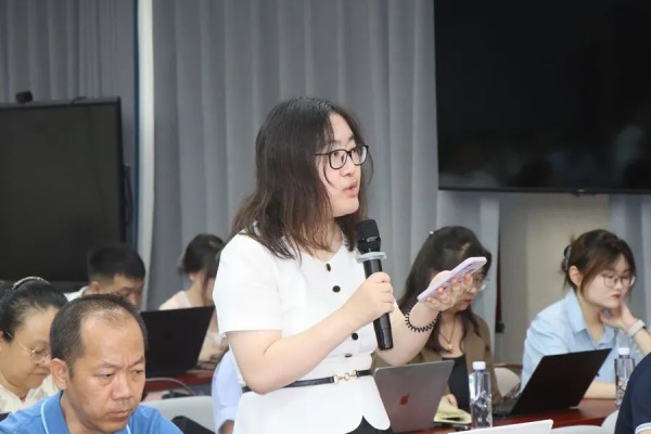 中国日报记者_1.jpg