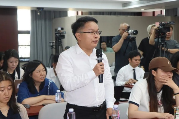 越南人民报记者_1.jpg
